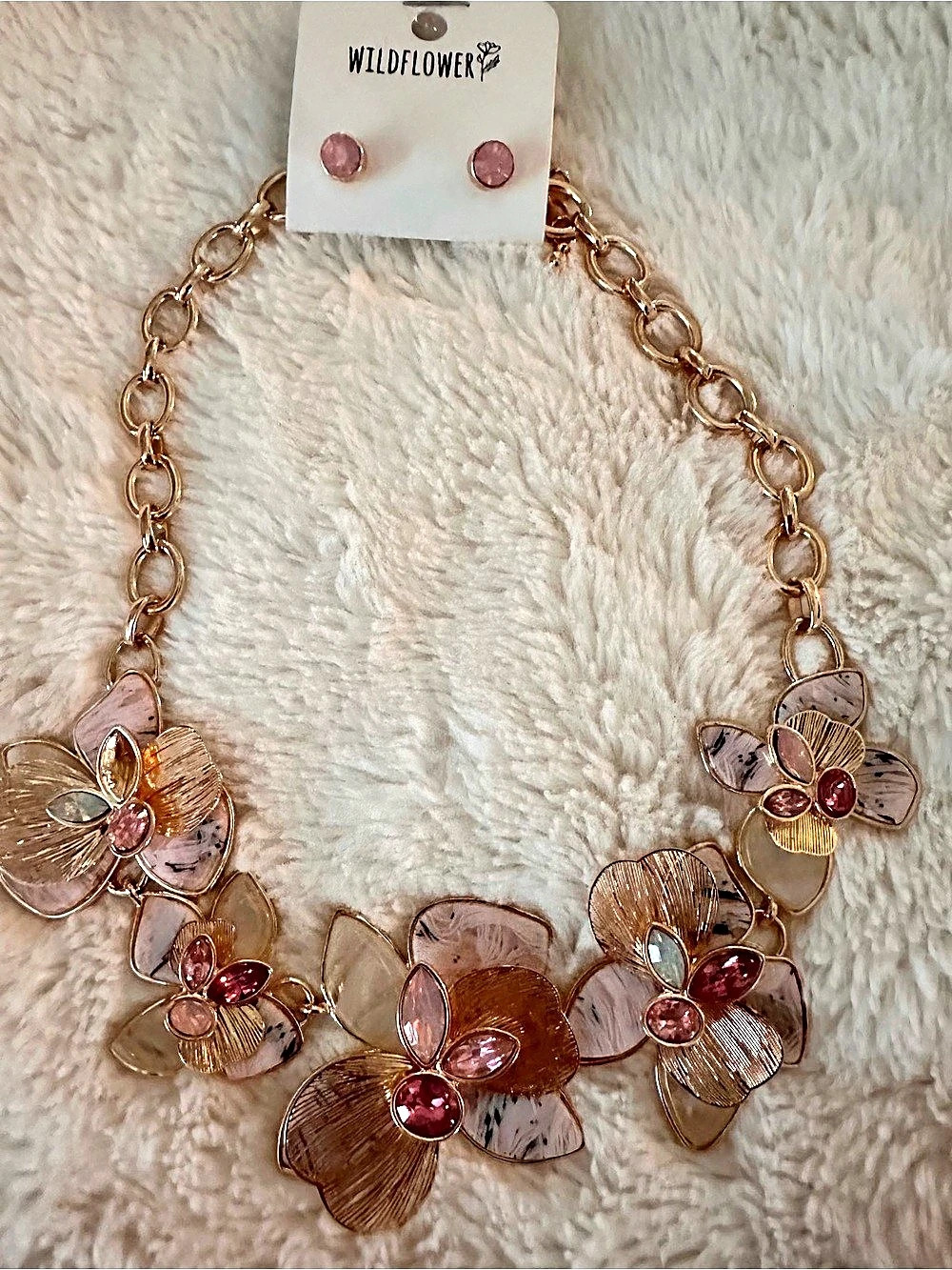 Wildflower Floral Statement Necklace in Gold & Pink Like New
